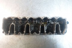 Cylinder head cover  BF4M1012