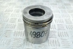 Engine piston  BF4M1012