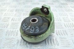 Engine mounting  BF4L2011