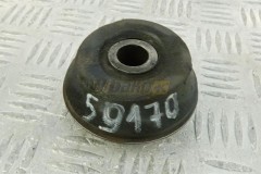 Engine mounting  D2L2011