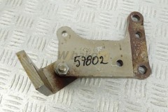 Engine mount  BF4M1013