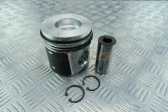 Engine piston  BF4M1012